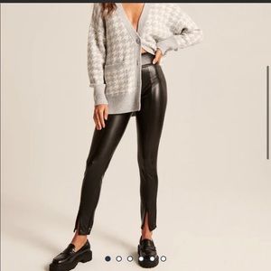 NWOT Abercrombie XS Vegan Leather Leggings w/ Zipper split hem